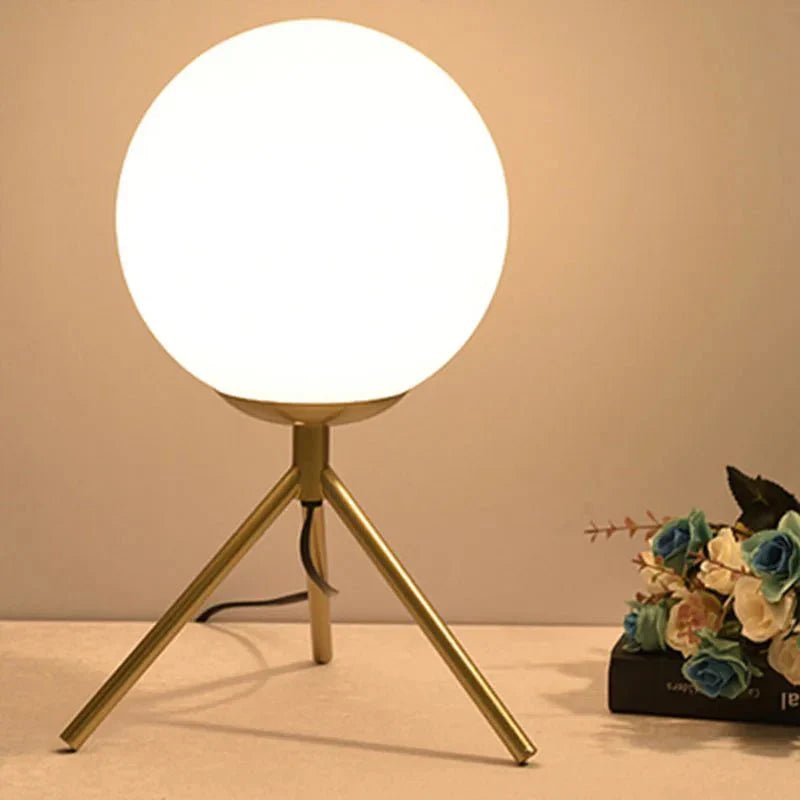 Livonez – LED Tafellamp van Glas en Hars met Moderne Ronde Vorm - Livonez - 9 - OHD - 459